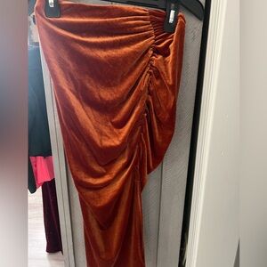 Midi skirt peach color perfect for fall